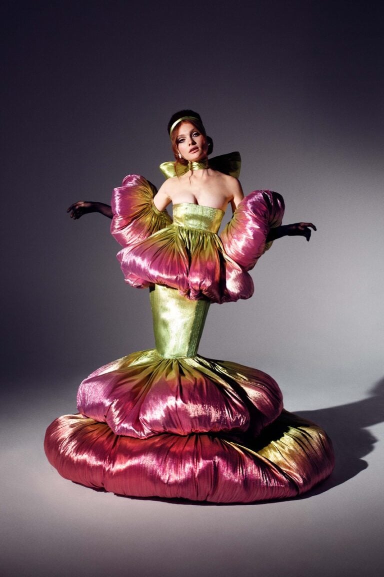 The Peony Dress di Miss Sohee, collezione di debutto 2020 The Girl in Full Bloom Foto di Daniel Sachon