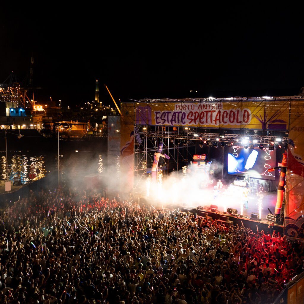 11 palco dallalto credits plurale video 3 1 Guida ai festival di musica da seguire nell’estate 2025 nei posti più belli d’Italia