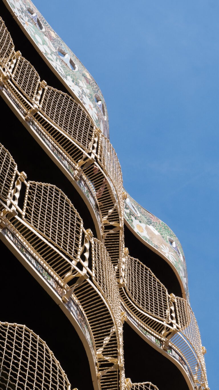 Ironwork after restoration. © Casa Batlló