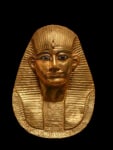 Mask of King Amenemope Dynasty 21 Gold, cartonnage H: 43 cm, W: 32 cm, L: 12 cm Egyptian Museum, Cairo Photo credit: © Fotografie di Massimo Listri