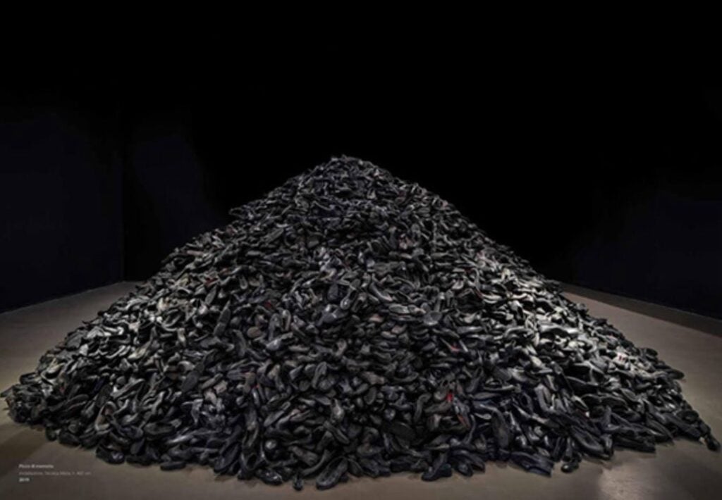 Alla Galleria Nazionale di Roma un artista è stato costretto a rimuovere un’opera a causa del suo cattivo odore “insopportabile” per i custodi