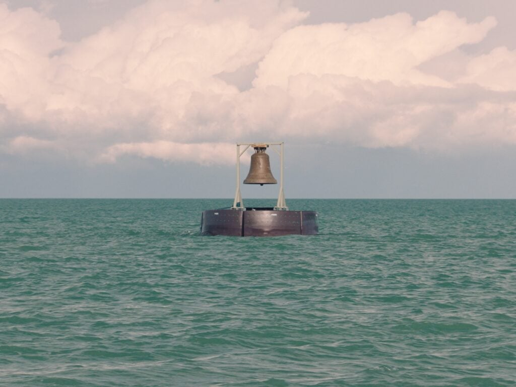 Adrian Paci – No man is an island