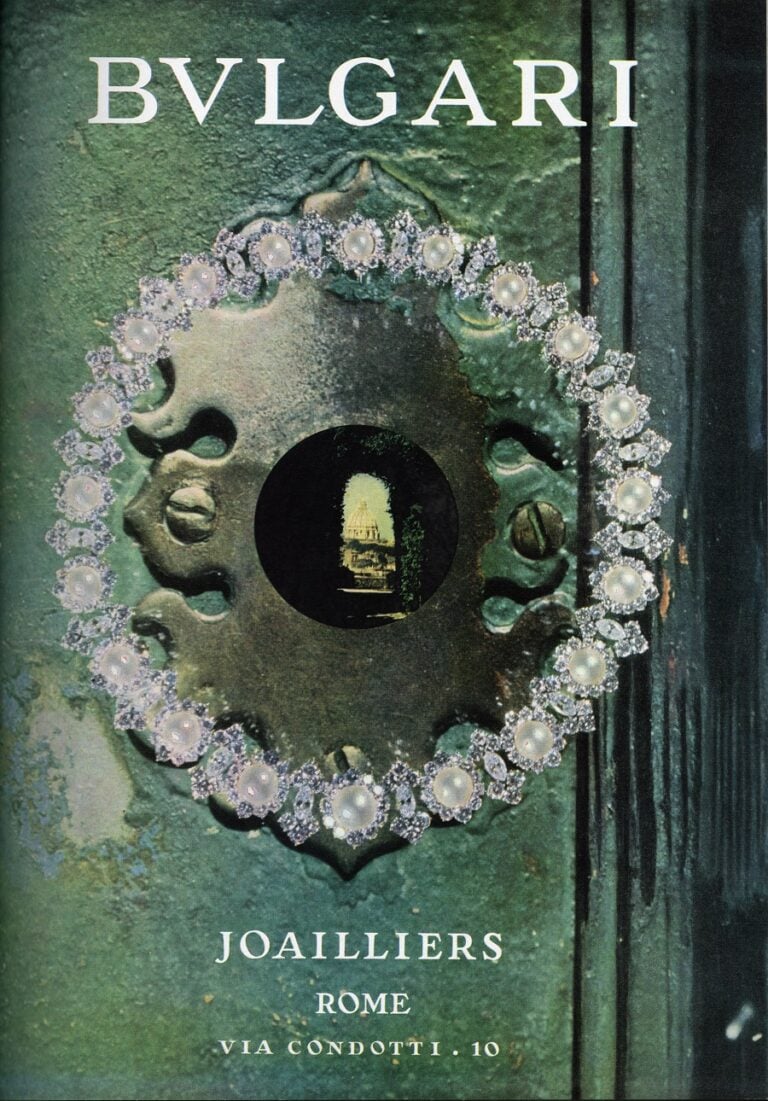 Advertising campaign Views of Rome Background (keyhole of the Priory of the Knight of Malta gate), 1960-1965, Robert Emmett Bright. Archivio Storico Bvlgari