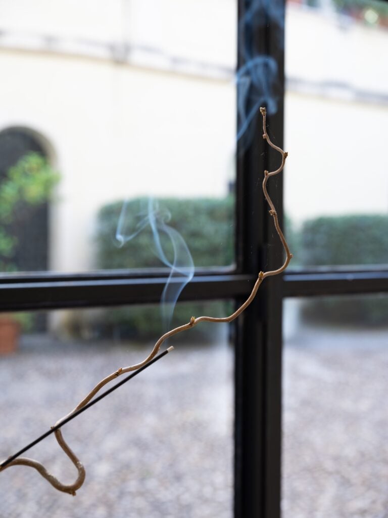 Anthea Hamilton, Soft You, Installation view, Fondazione Memmo, Roma © Daniele Molajoli