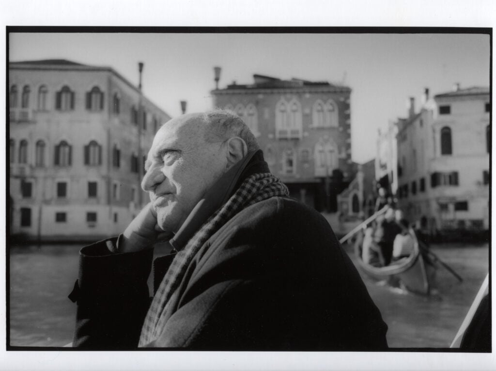 È morto a (quasi) 99 anni il grande scultore Arnaldo Pomodoro