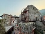 cannero walking tales ai castelli di cannero photo massimiliano tonelli 9 L’antica fortezza in mezzo al Lago Maggiore rinasce come museo dopo anni di abbandono