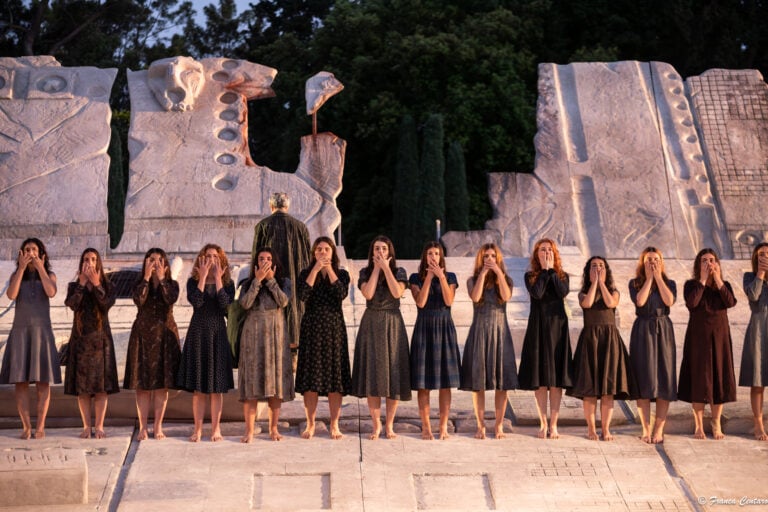 Coro delle donne, Foto Franca Centaro, Elettra, Fondazione INDA