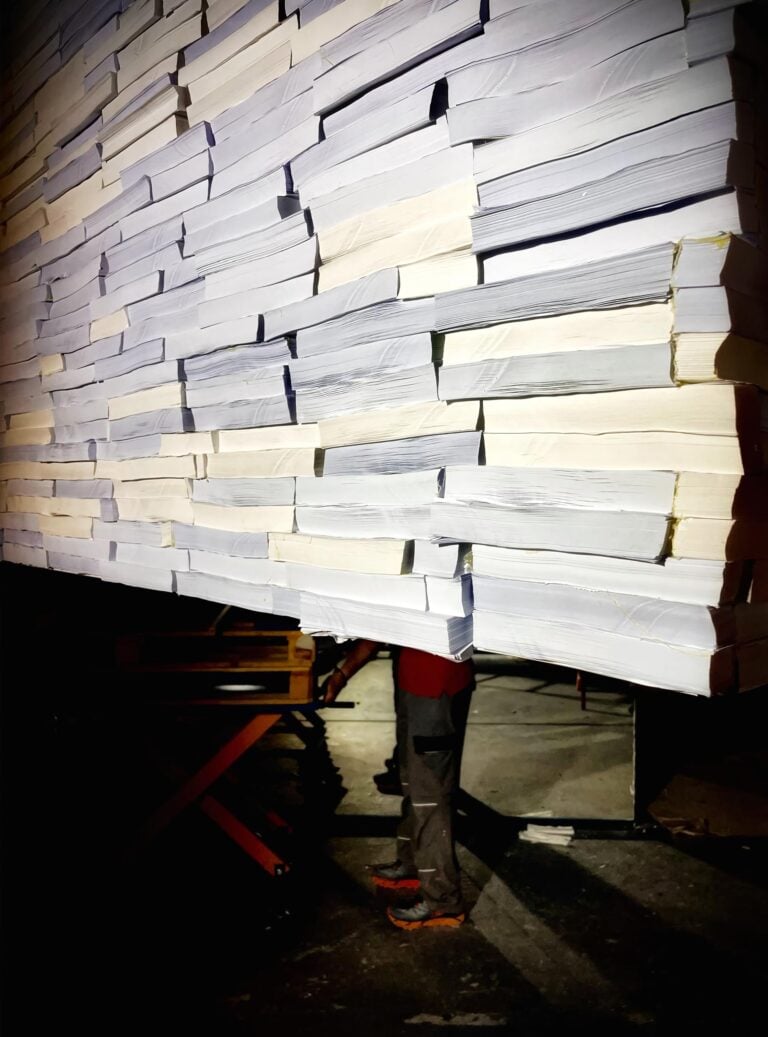 Palermo, Palazzo Jung, Galleria del Presente. Il cubo composto da 967mila pagine, unità di misura del Maxiprocesso