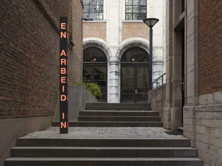 Dominique De Groen. Rare Earth (2025), Krakenstraat
