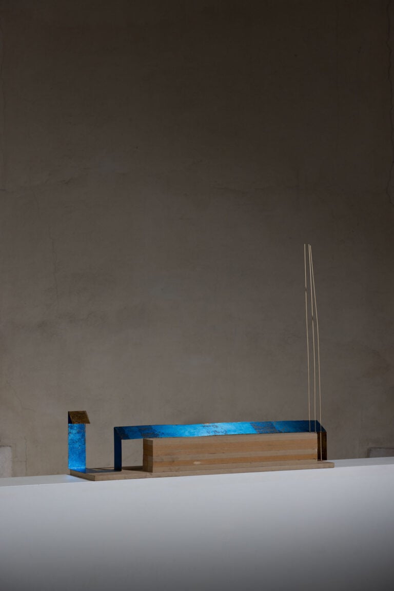 Dario Costi e Paolo Mezzadri, La materia della Luce, 2025, Volumnia Piacenza. Ph. Fausto Mazza