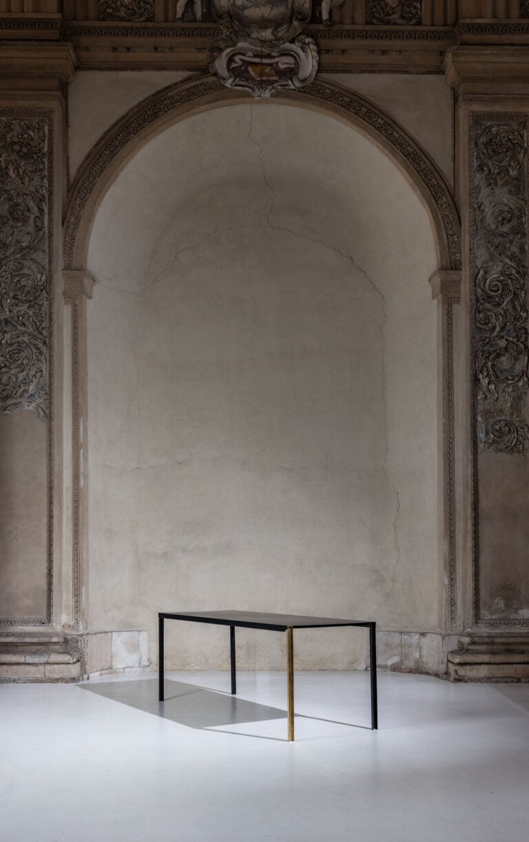 Dario Costi e Paolo Mezzadri, La materia della Luce, 2025, Volumnia Piacenza. Ph. Fausto Mazza