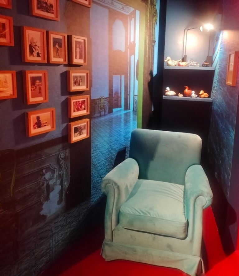 Palermo, Palazzo Jung, Galleria del Presente. Fotografie di famiglia e la collezione di papere di Giovanni Falcone