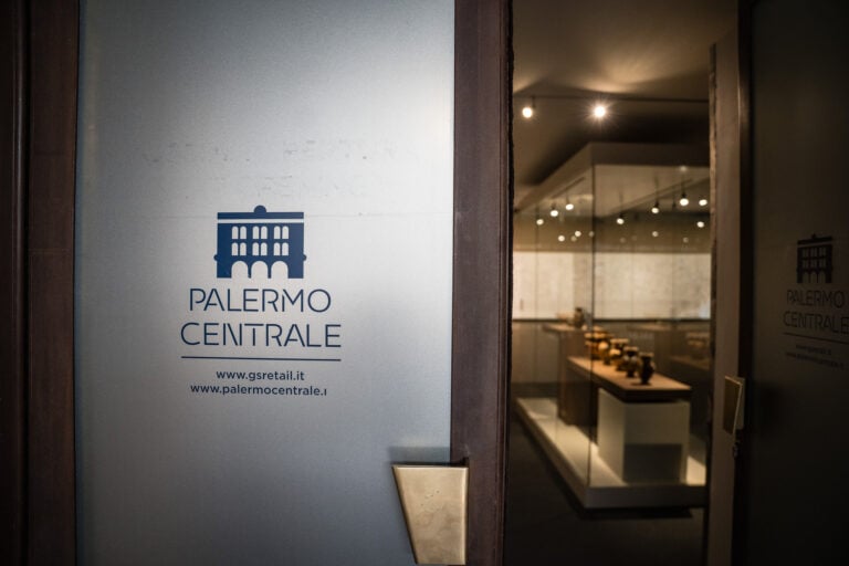 Himera dagli alti dirupi, la mostra alla stazione di Palermo Centrale