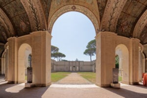 Nuova alleanza tra la Fondazione Bvlgari e il Museo Nazionale Etrusco di Villa Giulia a Roma. Una mostra sul gioiello e la nuova illuminazione