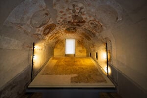 Siamo entrati in Palazzo San Felice a Roma. Qui aprirà la nuova Biblioteca di Archeologia e Storia dell’Arte progettata da Mario Botta