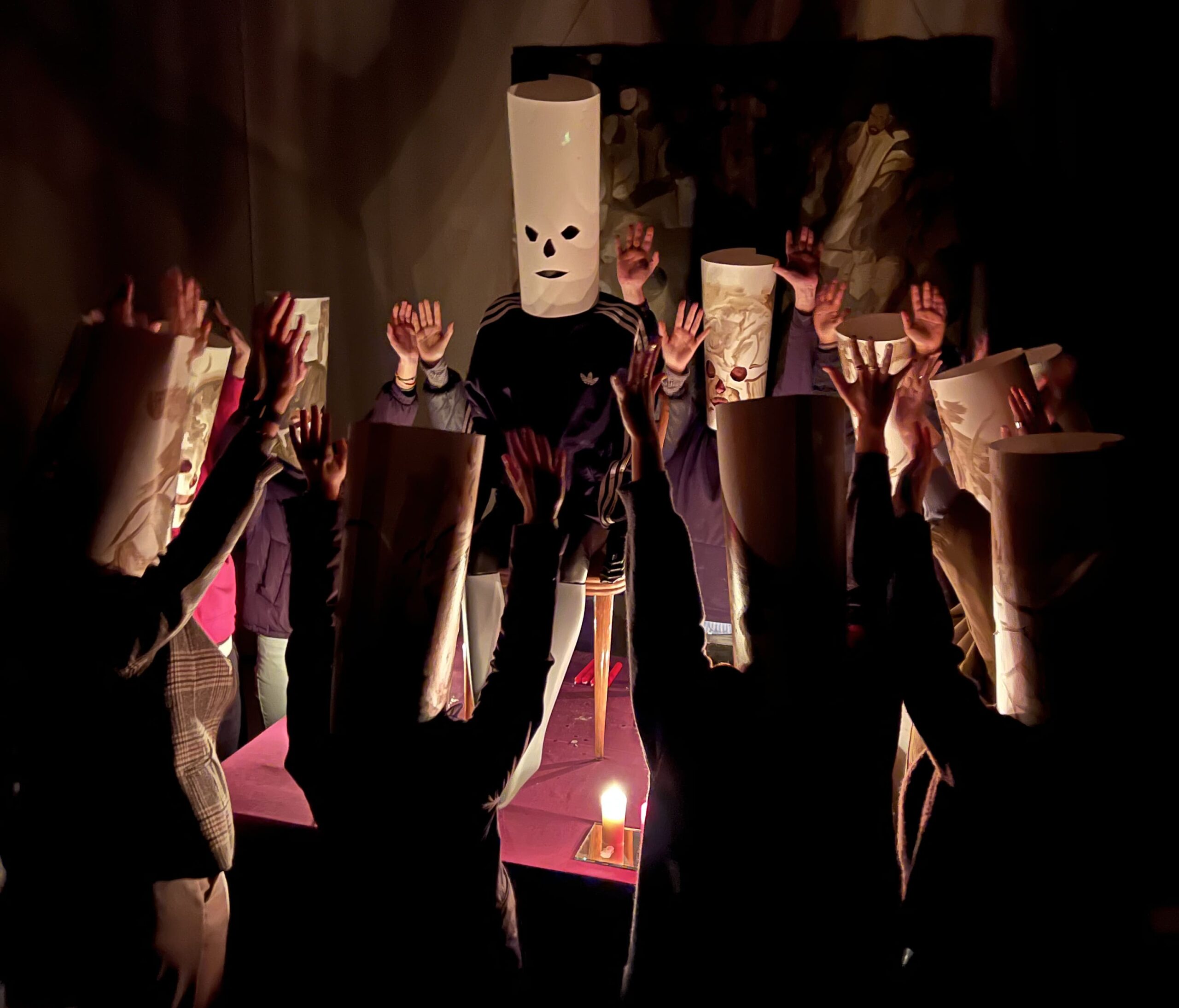 John Robinson, Live performance of The Seance at Zuecca Projects, Venezia, febbraio 2023, © John Robinson Studio. Photo Courtesy John Robinson