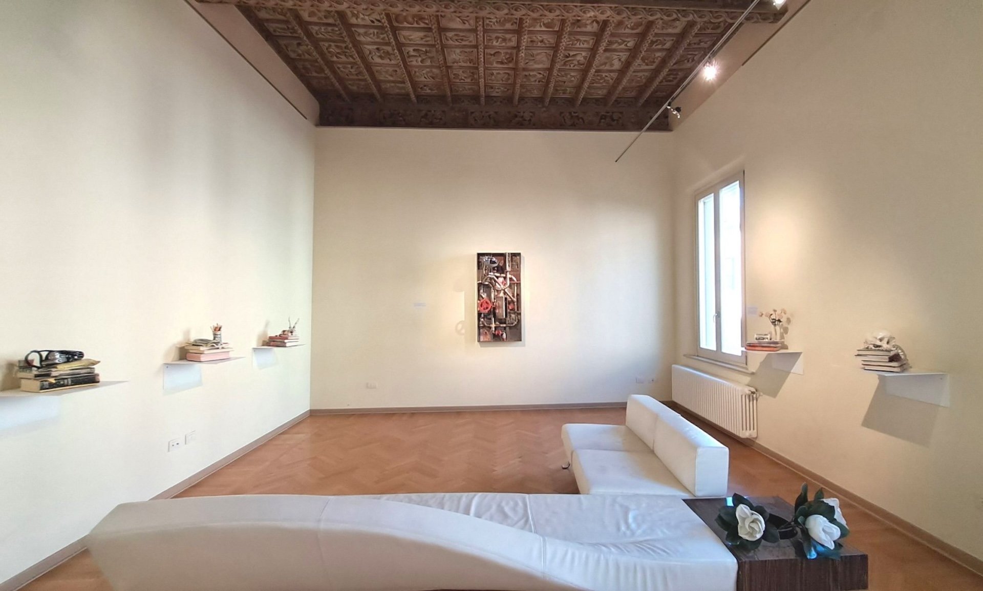 https://www.artribune.com/wp-content/uploads/2025/06/la-mistica-del-quotidiano-maria-lai-e-bertozzi-casoni-installation-view-at-mlb-gallery-ferrara-2025-courtesy-mlb-gallery-1.jpg