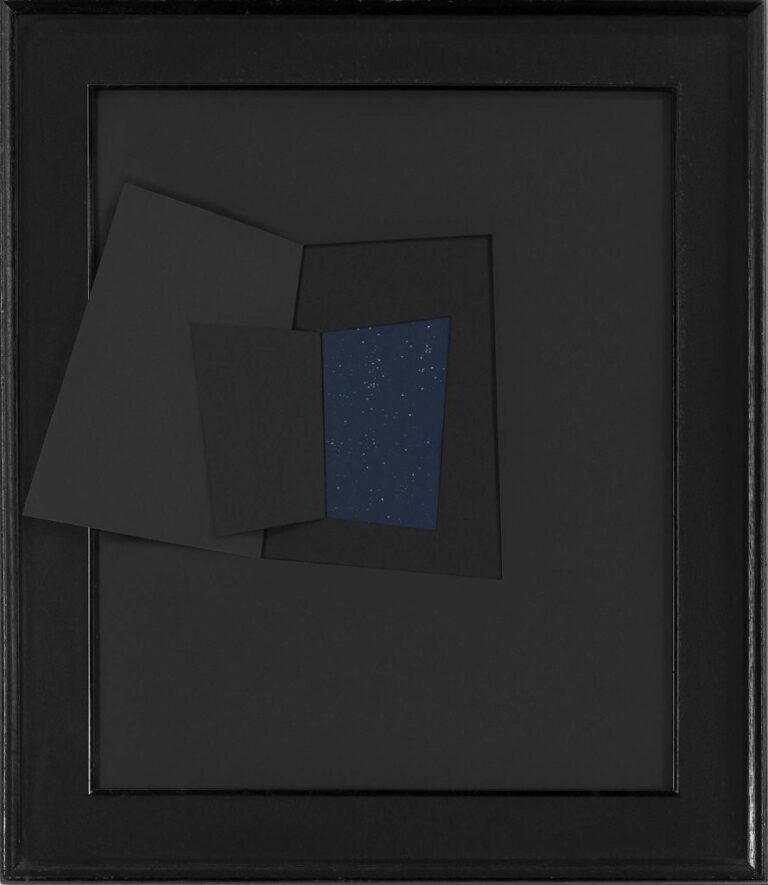 Maria Lai, Infinito, 1984, cartone, 60 x 50 x 10 cm, Courtesy© Archivio Maria Lai by Siae 2025