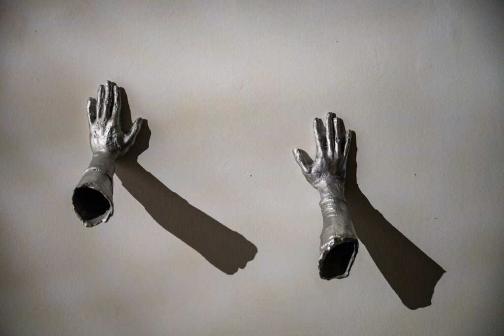 Mohamed Bourouissa. Iriss, 2023. Fusione d'alluminio. Foto A. Guermani