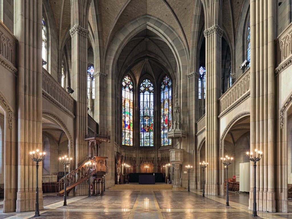 A Basilea debutta una nuova fiera di design dentro una straordinaria chiesa sconsacrata