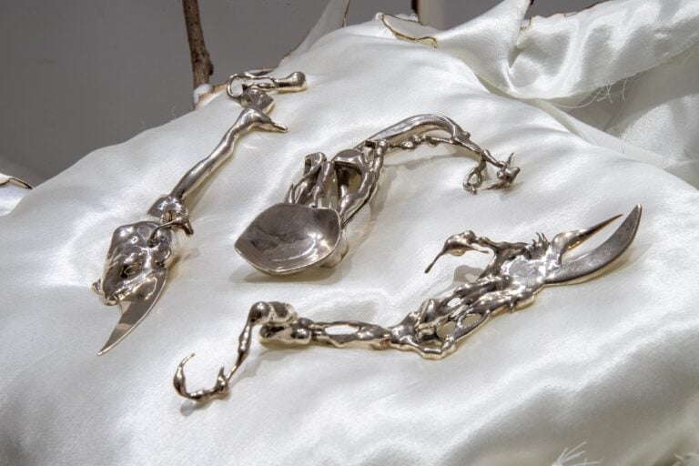 Ohii Katya, Buffet of the Odd (Cutlery Set), Argento massiccio, 13 x 8 x 4 (ognuno), 2024