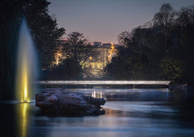A new bridge, replacing the existing Blue Bridge, will feature a cast-glass balustrade that recalls Queen Elizabeth’s wedding tiara.