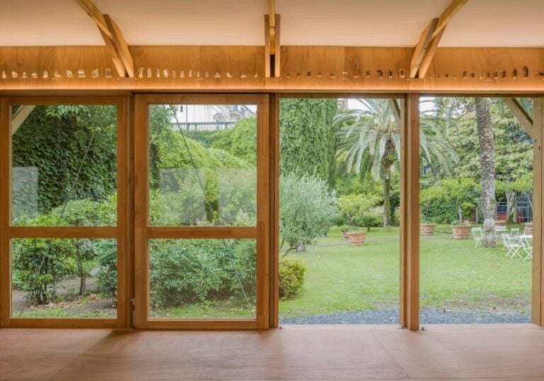 Pavillon des Jardins, Palazzo Farnese, 2025. Progetto dello studio Materra-Matang. Photo Arthur Crestani