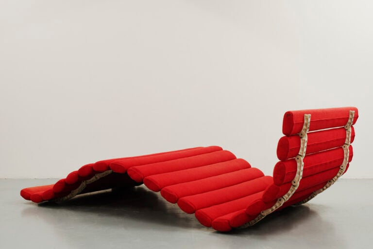 pierre paulin declive c galerie jousse A Basilea debutta una nuova fiera di design dentro una straordinaria chiesa sconsacrata