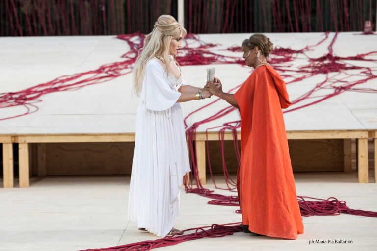 Marta Pizzigallo, Lella Costa, Foto Maria Pia Ballarino, Teatro Greco di Siracursa, Fondazione INDA