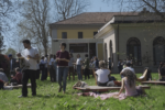 In un’ex palestra scolastica di Milano c’è un polo culturale che unisce arte, paesaggio e cucina