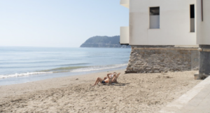 In Liguria un festival diffuso riscopre il paesaggio costiero e come è stato modellato dal tempo libero