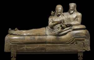 Al via il restauro del Sarcofago degli Sposi al Museo Nazionale Etrusco di Roma. Lavori in diretta 