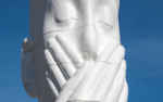 Jaume Plensa a Napoli: senso e ambiguità di un’opera d’arte pubblica
