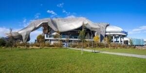 Nel 2026 la fiera miart di Milano compie 30 anni e trasloca: trasloco e focus sulla trasformazione (e sul jazz)