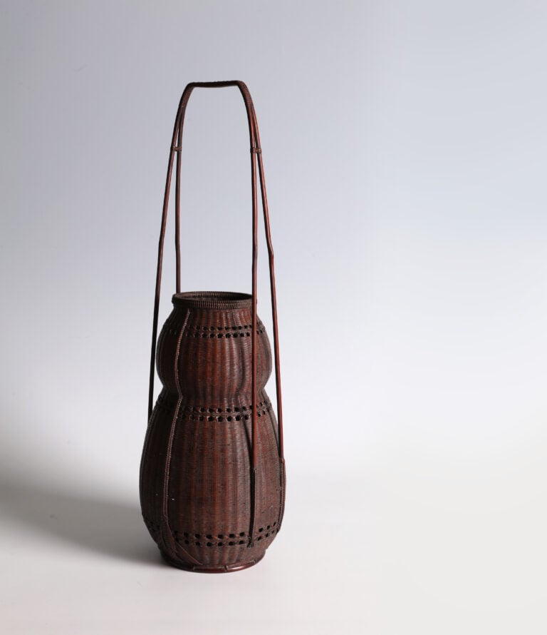 tanabe chikuunsai ii gourd shaped flower basket c thomsen gallery A Basilea debutta una nuova fiera di design dentro una straordinaria chiesa sconsacrata