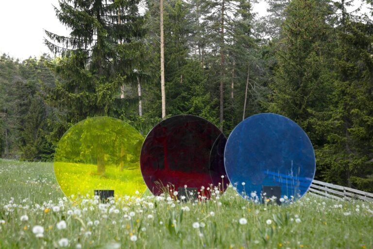 The Sun di Alemeh and Shahed Mohammadzadeh, 2019, esposta nel parco di sculture Val dl’Ert ph. Gustav Willeit_GW