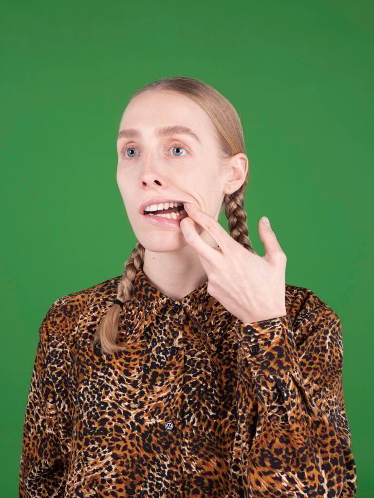 Lucija Rosc – Six Stations and a Golden Tooth