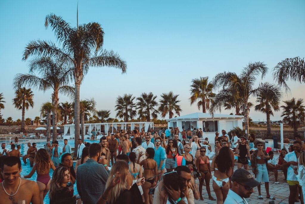 Guida ai festival culturali in Italia di fine luglio 2025: Be Alternative Festival, L’Incantaborgo, Vox Marmoris e Demanio Marittimo