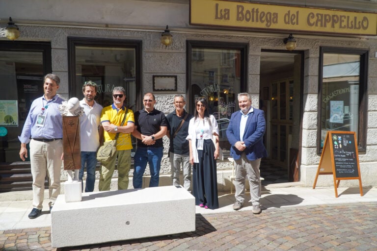 PRESENTAZIONE PANCHINE NARRANTI ph Studio Sandrinelli