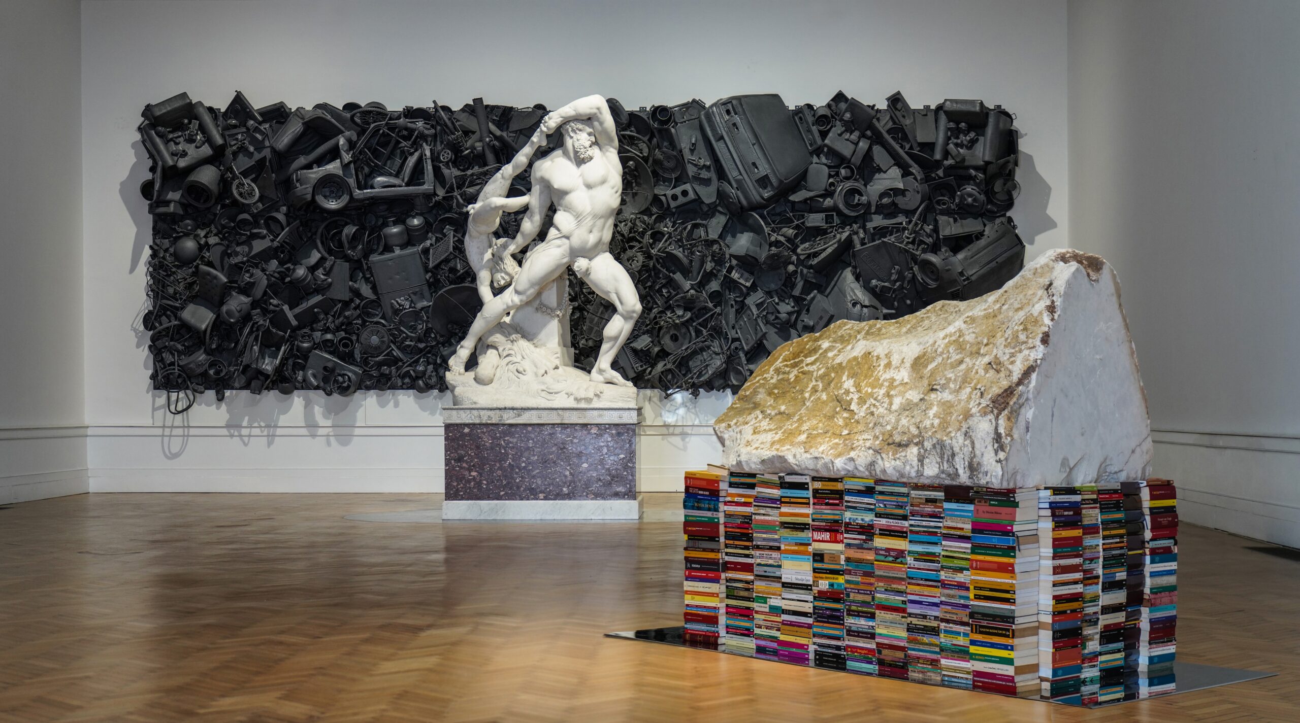 https://www.artribune.com/wp-content/uploads/2025/07/ahmet-gunestekin-never-there-sarcophaguses-of-alphabet-installation-view-at-gnamc-roma-2025-scaled.jpg