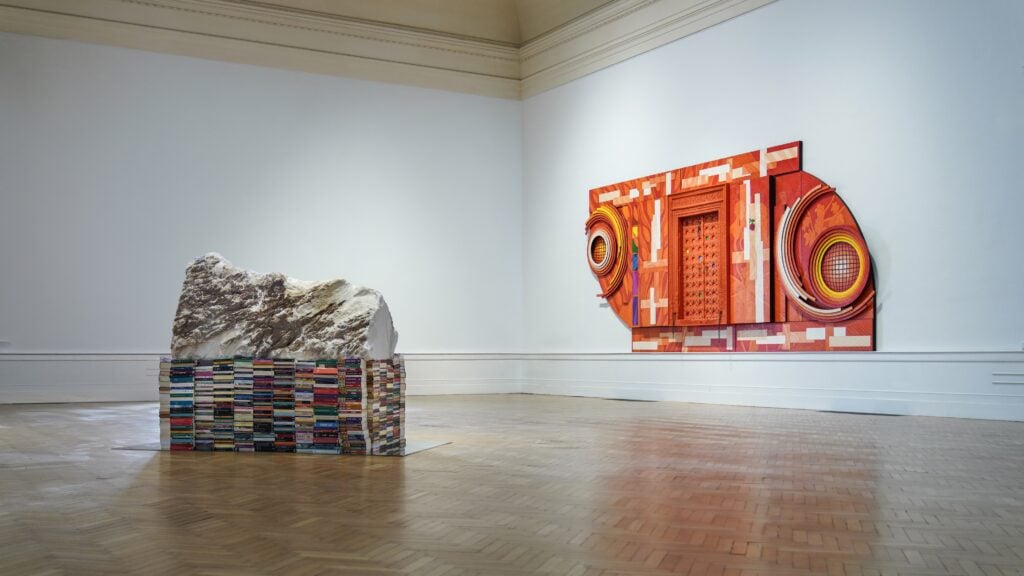Ahmet Güneştekin, Sarcophaguses of Alphabet & Lilith the Rebel. Installation view at GNAMC, Roma, 2025