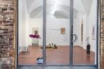 And the ground begins to breathe, Galleria FuoriCampo, Siena, 2025. Photo Ela Bialkowska OKNO studio