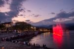 baveno e feriolo dincanto courtesy ufficio turismo e cultura comune di baveno 15 1200x801 1 Un Lago Maggiore inedito: a Baveno e Feriolo fontane luminose sull’acqua e laser sulla montagna 