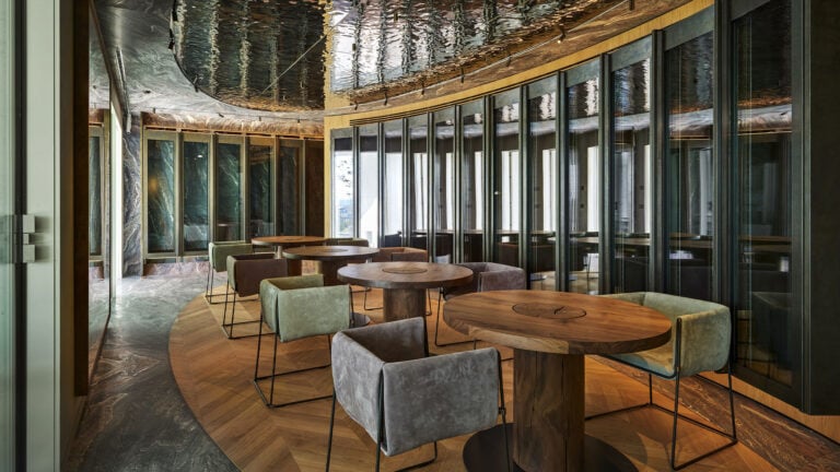 casa maito studio archea associati forte dei marmi photo pietro savorelli e associati 2 Nasce un nuovo hotel extralusso in Versilia ed è pieno d’arte e progettato da grandi architetti