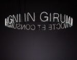 Cerith Wyn Evans, In Girum Imus Nocte et Consumimur Igni, 2006. Courtesy l'artista