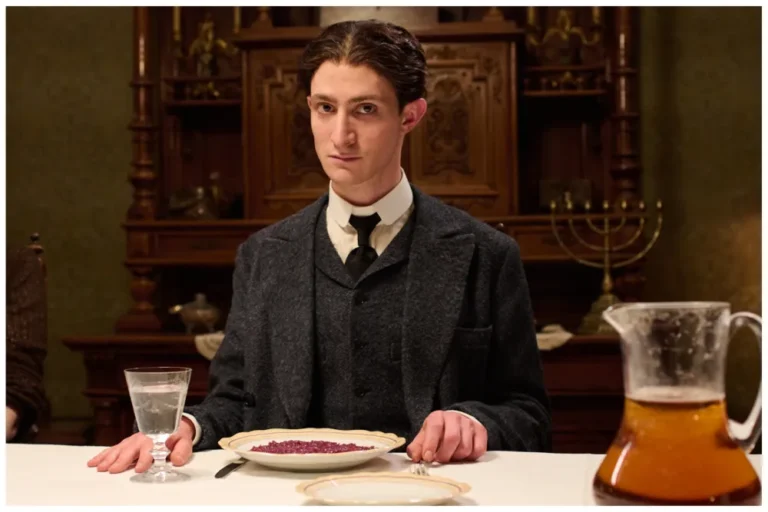Franz: il nuovo biopic dedicato al grande scrittore Kafka. Il video