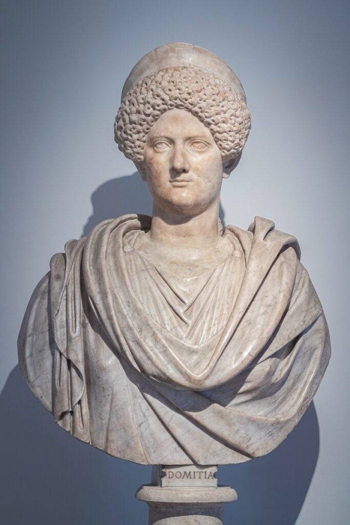 I busti antichi nel Corridoio Vasariano degli Uffizi
