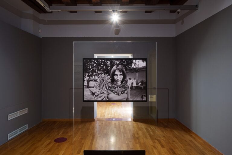 Letizia Battaglia, Senza Fine, installation view at Palazzo di Città, Cagliari, 2025. Photo Giorgio Marturana