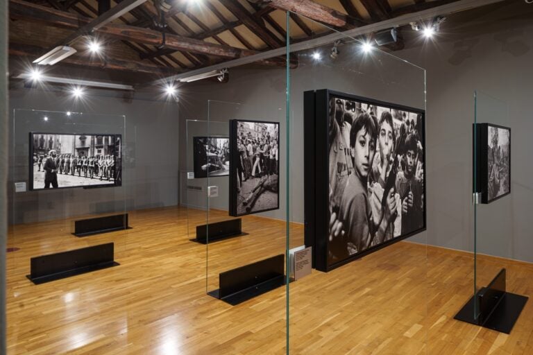 Letizia Battaglia, Senza Fine, installation view at Palazzo di Città, Cagliari, 2025. Photo Giorgio Marturana
