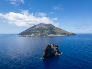 In giro per l’isola di Stromboli arriva una nuova rassegna culturale multidisciplinare